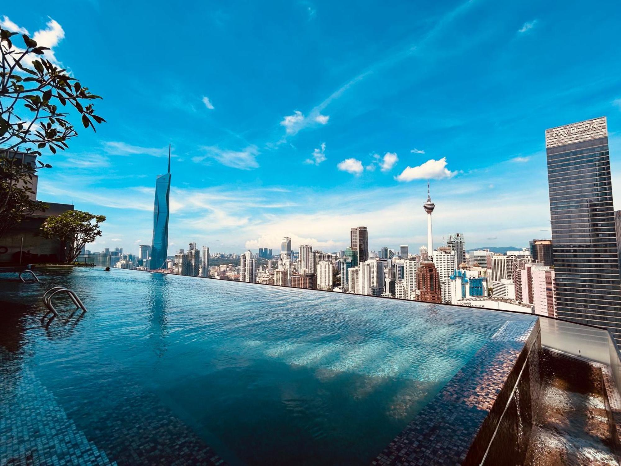 Axon Premium Kl Pavilion Apartment
